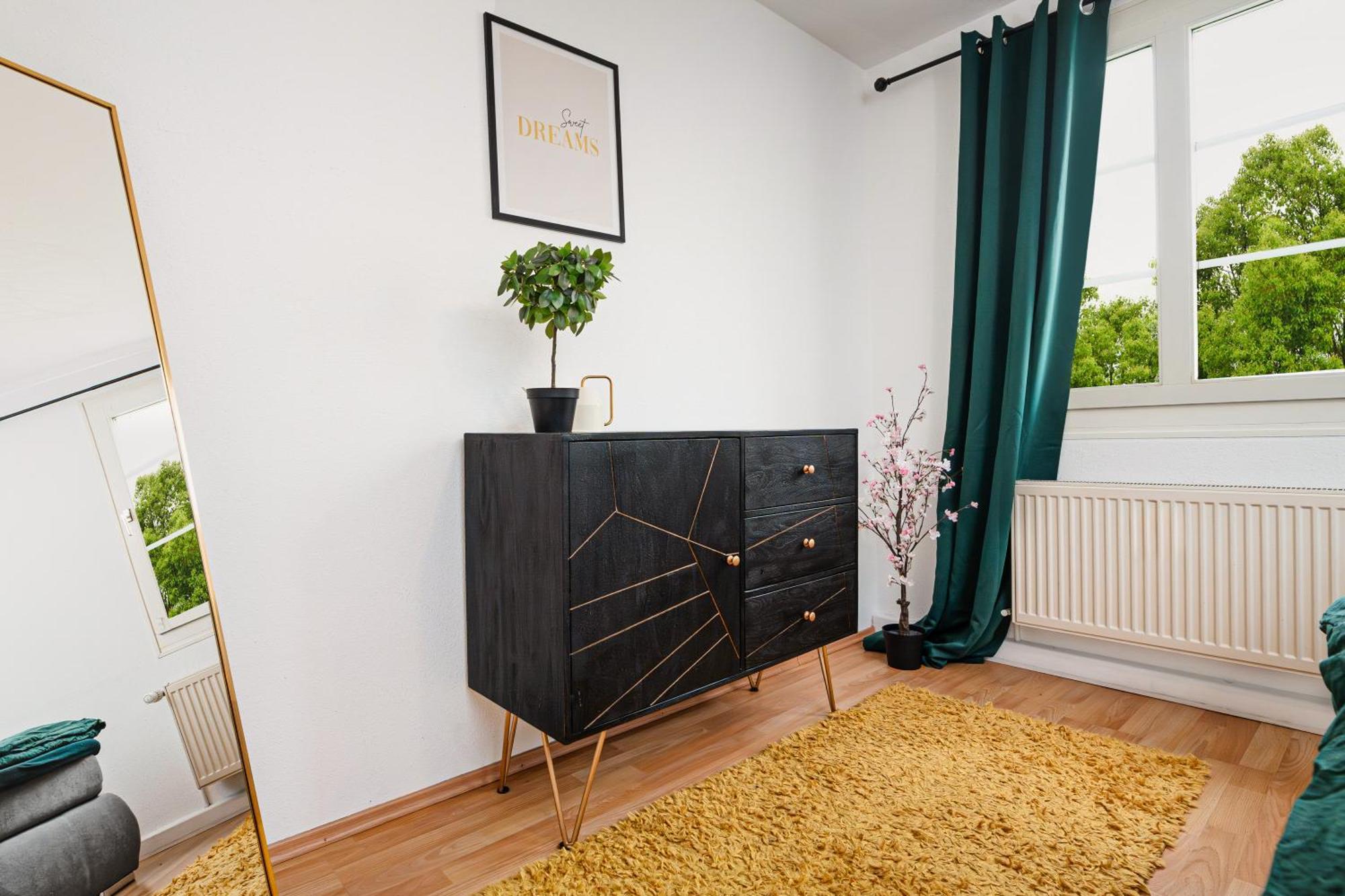 Smart Home - Wuppertal - Perfect For 4 Guests! Central - Netflix - Schwebebahn - Free Parking Zone Exterior photo